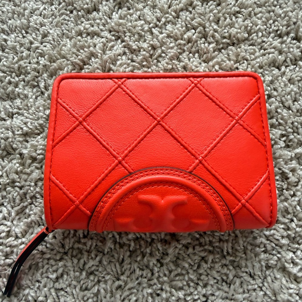 Tory Burch fleming soft bi-fold wallet orange limited edition